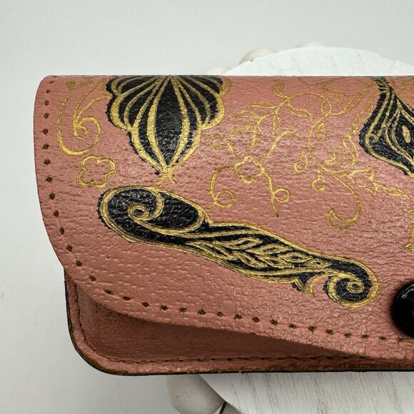 Vintage Pink Leather Eyeglass Case Black Gold Western Pattern Small Child size - Picture 3 of 12